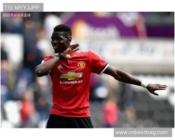 从街头到绿茵场：足球传奇球星的奋斗与荣耀之路