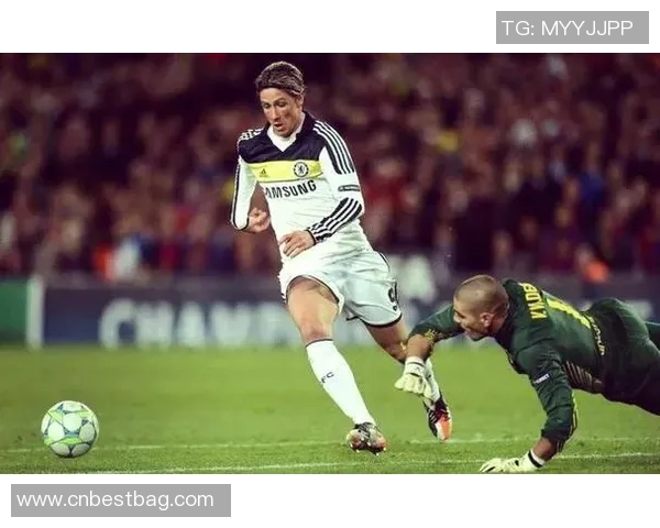 从一而终的足球传奇人物是谁 他如何书写职业生涯的辉煌篇章