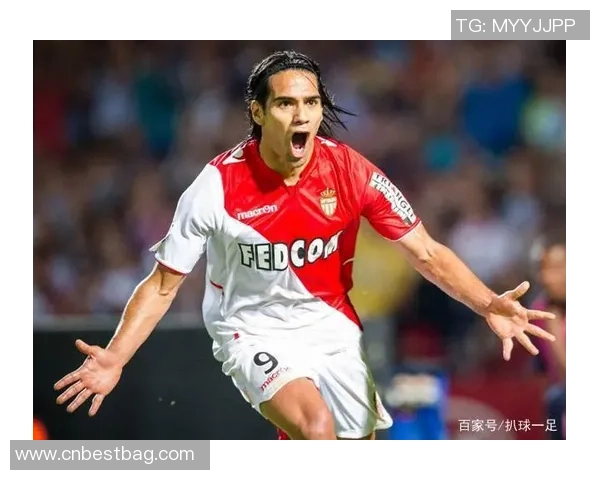 动漫足球球星的成长历程与梦想实现之路：从草根到传奇的奋斗故事