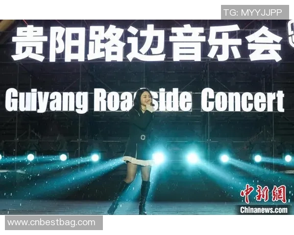 当绿茵巨星登场时那一刻响起的激情转场音乐魅力解析