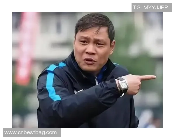 微博热议足球球星是谁 引发网友纷纷讨论与分析 微博热议足球球星是谁 引发网友纷纷讨论与分析