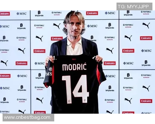 米兰足球俱乐部传奇球星的辉煌历程与红黑荣耀再现绿茵舞台