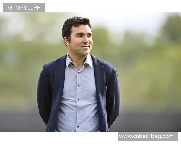 足球六号传奇球星的崛起与辉煌成就回顾