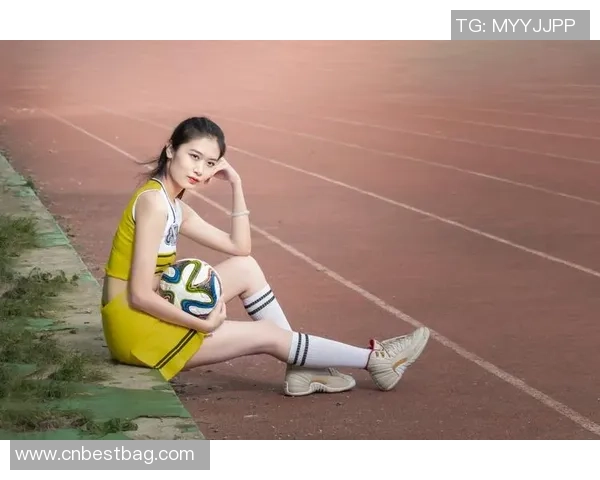 足球星早操宝贝引领活力运动风潮点燃全民健康新时尚